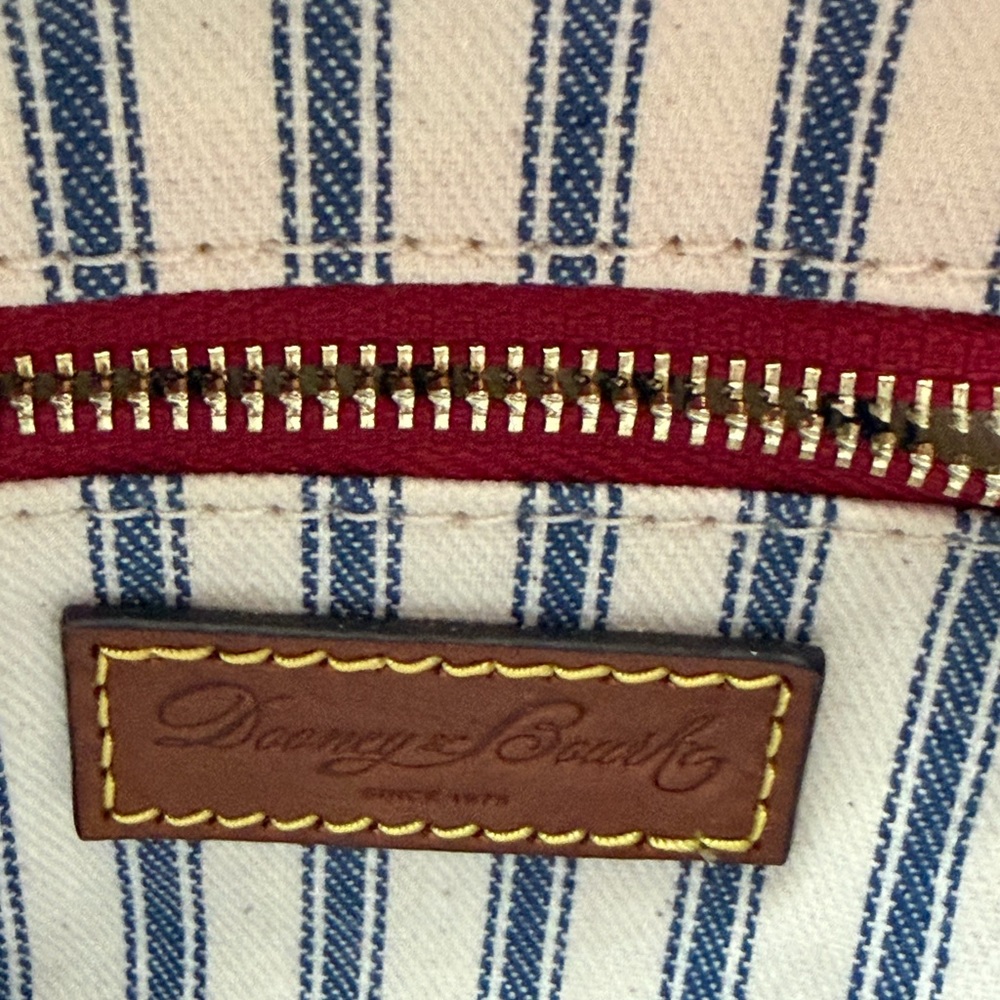 Dooney & Bourke Wayfarer Camden Dome Crossbody Green Bag with Leather Brown Trim - Picture 8 of 12